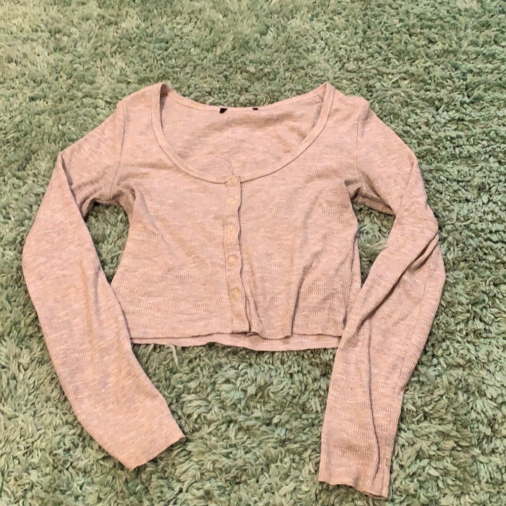 Gray cropped wide neck blouse with small buttons